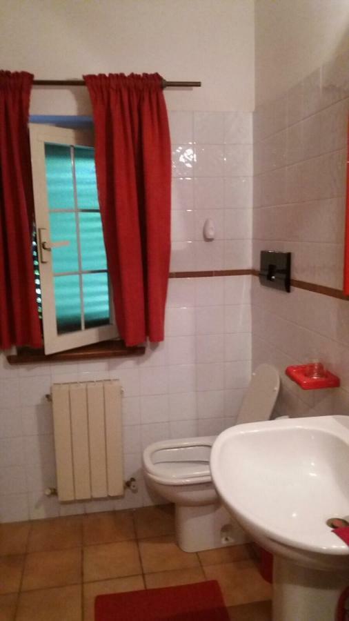 فيلا بيسكاسيروليفي Casa Con Giardino المظهر الخارجي الصورة