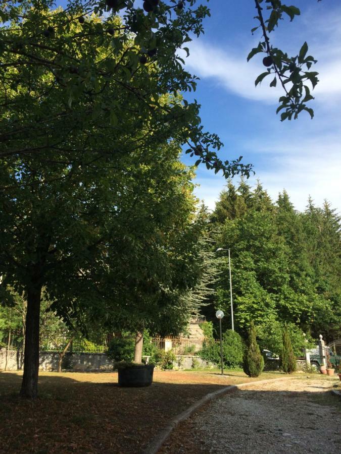 فيلا بيسكاسيروليفي Casa Con Giardino المظهر الخارجي الصورة